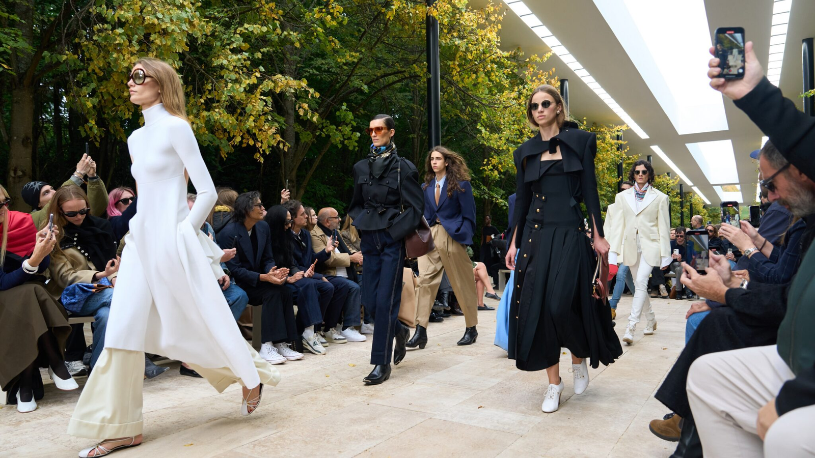 A deep dive into the influence of fashion trends on contemporary society